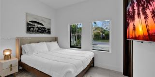 2110 NE 197th Ter Gallery 68