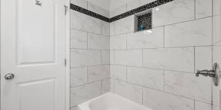 414 Charles Place Gallery 26