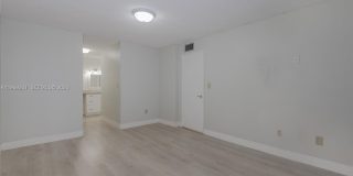 9150 Fontainebleau Blvd Gallery 21