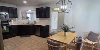 Fully Furnished 4BR Home with Fenced Yard & 2-Car Garage in Stoneburrow Gallery 10