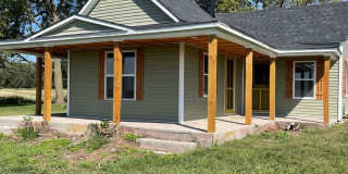 Farmhouse - Exeter Gallery 1