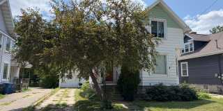 4 Bedroom House in Oshkosh Gallery 3