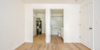 Glen Ridge Gallery 60