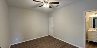 Recently renovated 1 bedroom 1 bath condo for rent in Riverwalk! Gallery 10
