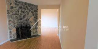 Updated 2bd/1ba North Highlands Duplex with Garage Gallery 4