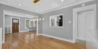 7122 Nashville Avenue Gallery 16