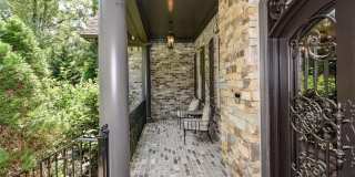 2210 Spalding Drive Gallery 85
