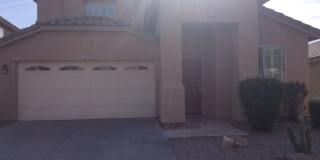 Beautiful 4 bedroom w/huge loft home with pool and spa Gallery 1