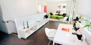 1800 Whitley Gallery 14