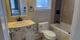 86 School St Gallery 16