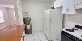 1112 Polk Ave Pensacola. MOVE IN SPECIAL: HALF OFF first full month of rent!!! Gallery 9