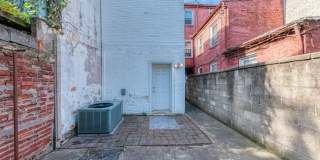 1818 BANK Street Gallery 7