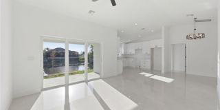 2105 NE 1st Avenue Gallery 1