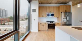 Nevéseno Gallery 101