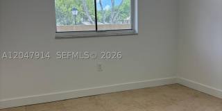 2080 Greenview Shores Blvd Gallery 3