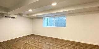 Hamrick & Halmark Gallery 20