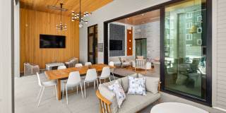 Queens WeHo Gallery 31