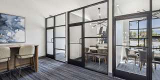 Strada Gallery 21