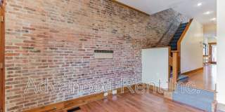 2802 E Fairmount Ave Gallery 8