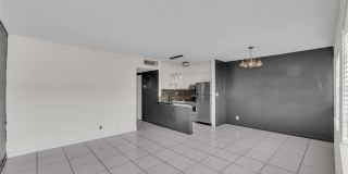 4050 NE 12th Terrace Gallery 1