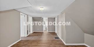 3905 Peru St. Gallery 19