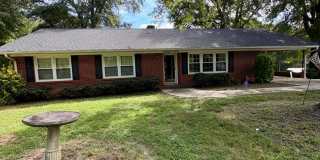 3 Bedrooms | 2 Bathrooms | $1,600/Month | $1,600 Security Deposit Gallery 1