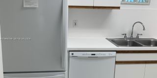 9156 Collins Ave Gallery 5