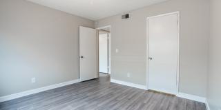 Rise Broadway Gallery 33