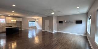 Modern 3-Level North Side Townhome with Garage Gallery 11