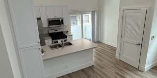 NEW 2 Bed, 2 Bath LOFTS! HEART OF KOREATOWN! * WASHER & DRYER in unit! Gallery 30