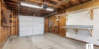 2 Bed / 1 Bath Home with Fenced Backyard in South Medford Gallery 17