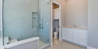 NEW 5 bedroom 4.5 Bath with Pool Gallery 36