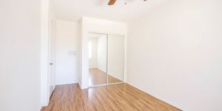 15925 Victory Blvd. Gallery 14