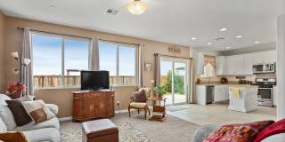 Spacious 3BD/2BA Home in Bakersfield's 93313 — Fully Equipped, Garage & Small Pets Welcome! Gallery 6