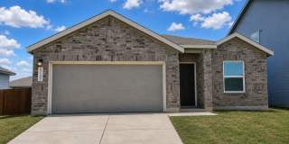 Spacious 4-Bedroom Home with additional Primary Suite! Gallery 1