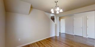 Clean Home with Lots of space ready to be your Home! Gallery 20