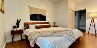 1914 Main St Gallery 18