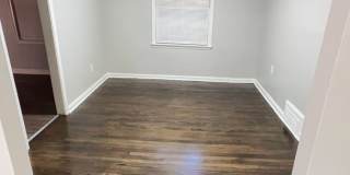 Beautifully Updated 4 bedroom 2 bath Gallery 6