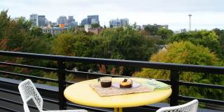 1 Bed 1 Bath Capitol Hill Condo! Rooftop + Gym Access Gallery 12