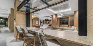 Hanover South End Gallery 16