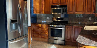 429 E Park Avenue unit: 2Nd Floor Gallery 5