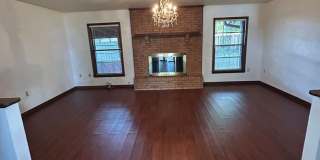 Spacious 3-Bedroom Home with Fenced Yard & Screened Porch in SE Ocala Gallery 7