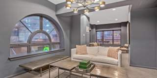 1425 LOCUST STREET Gallery 21