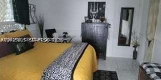 1130 NE 201st Ter Gallery 1