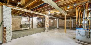 911 Cook St Gallery 22