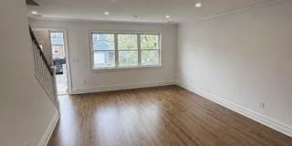140 Rockwell St Gallery 4