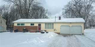 8305 Hiram Place SE Gallery 1