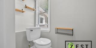 Beautiful Updated 4 Bed 1.5Bath Colonial Gallery 13