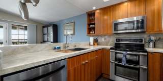 2215 Linwood St. Gallery 5