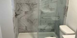 Fantastic 4 Bed 2 Bath 2 living rooms - Available NOW! Gallery 17